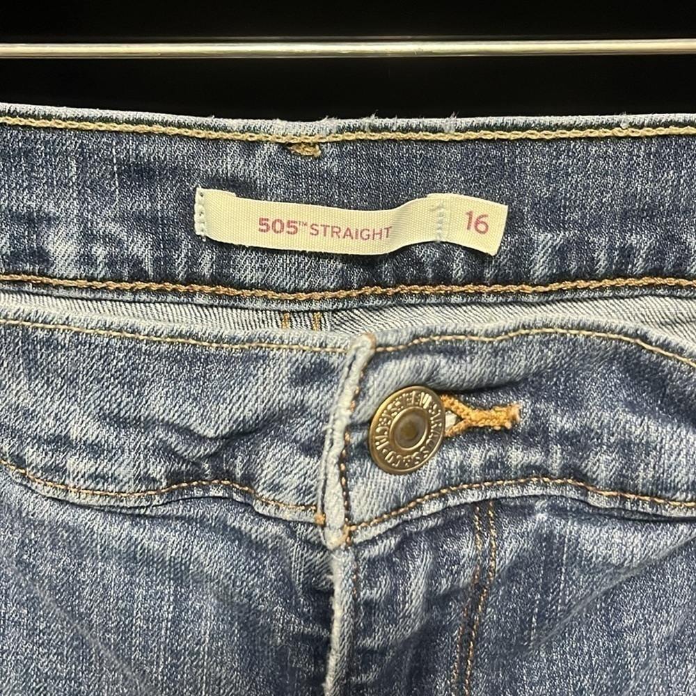 Levi’s- 505 straight leg jeans - Picture 6 of 9